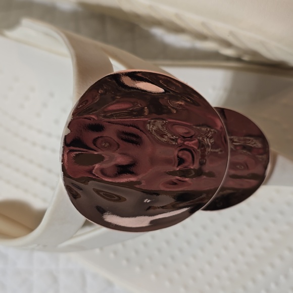 Crocs Sanrah Liquid Metallic Wedge Flip Sandal - Picture 7 of 9